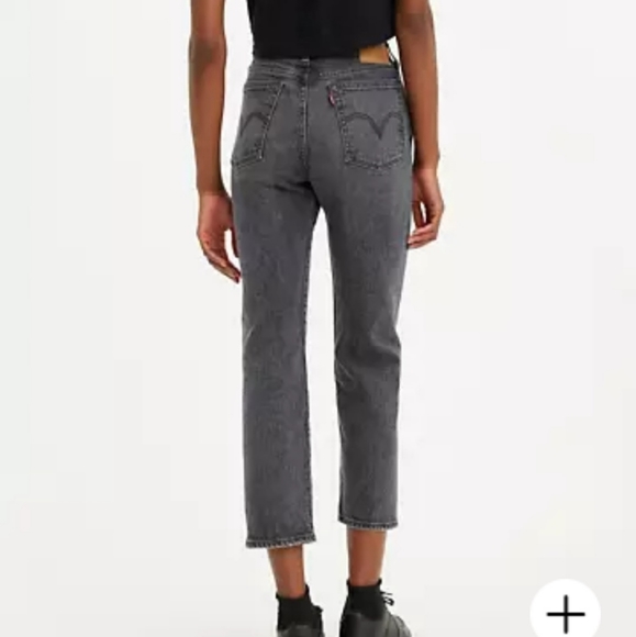 NWT LEVI PREMIUM WEDGIE STRAIGHT JEANS - Picture 8 of 8